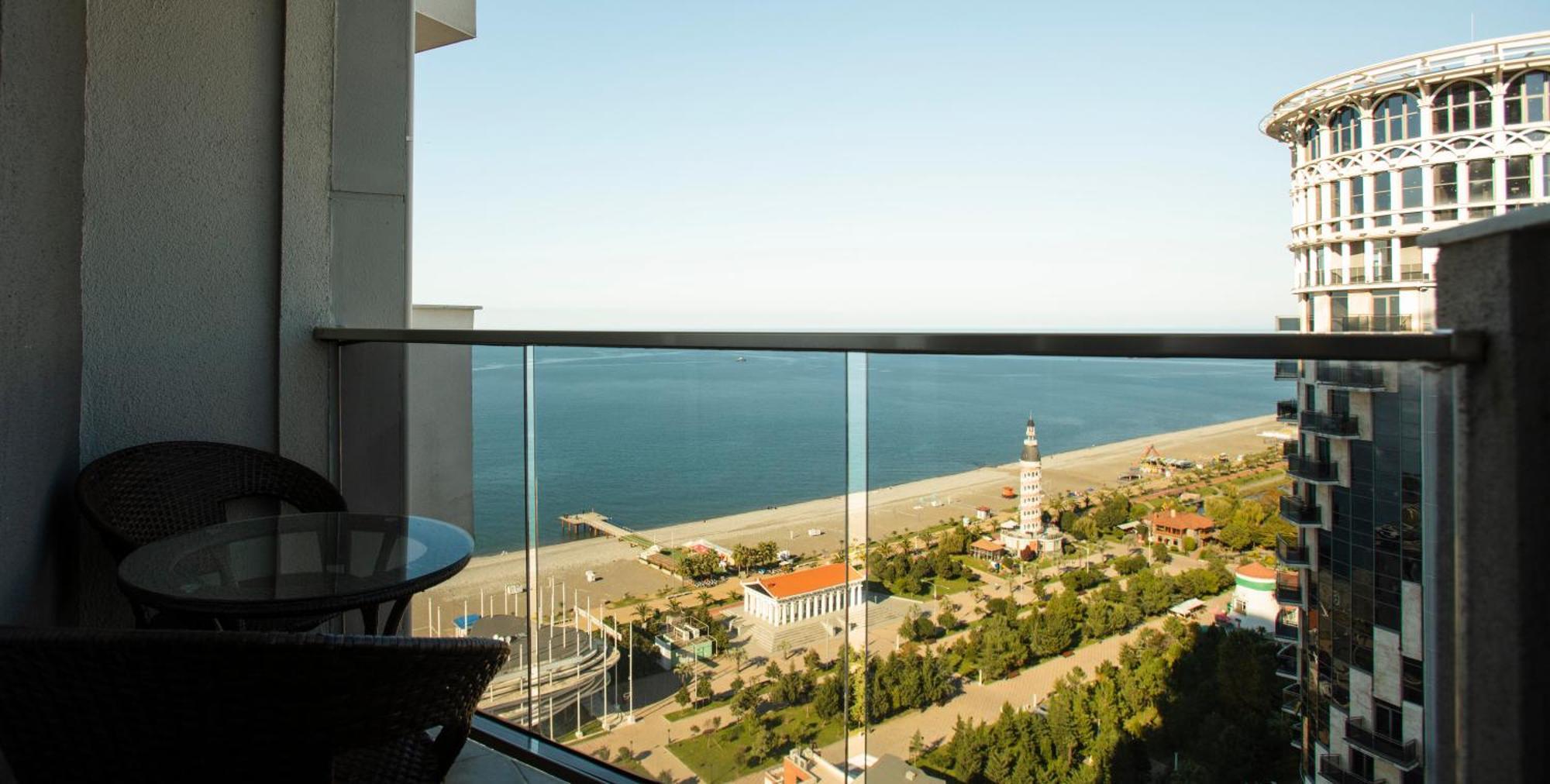 Aparthotel Holiday Lux Batumi Exterior foto