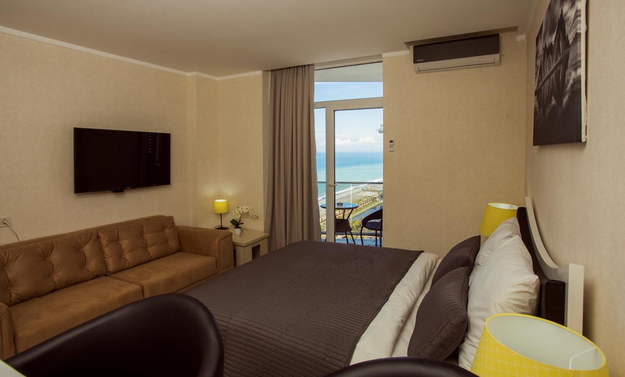 Aparthotel Holiday Lux Batumi Exterior foto