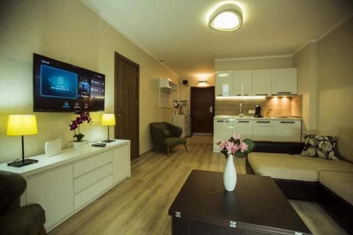 Aparthotel Holiday Lux Batumi Exterior foto