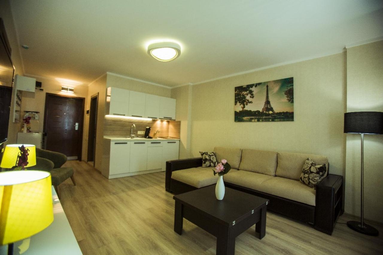 Aparthotel Holiday Lux Batumi Exterior foto